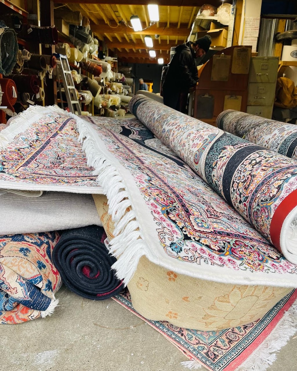 Lunas Area Rugs Cleaning | 25 Bristol Ave, Brampton, ON L6X 2B1, Canada | Phone: (647) 556-0234