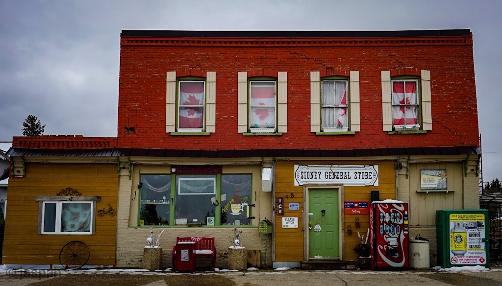Sidney General Store | 98 S Railway St, Sidney, MB R0H 1L0, Canada | Phone: (204) 466-2772