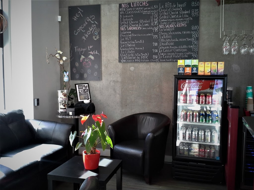 La Petite Cité, café bistro | 1220, rue des Soeurs-du-Bon-, Pasteur, Québec, QC G1S 0B1, Canada | Phone: (418) 914-2048
