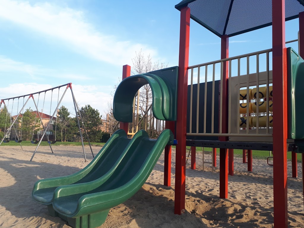Heritage Hills Park | 324 Winfield Terrace, Mississauga, ON L5R 1N5, Canada