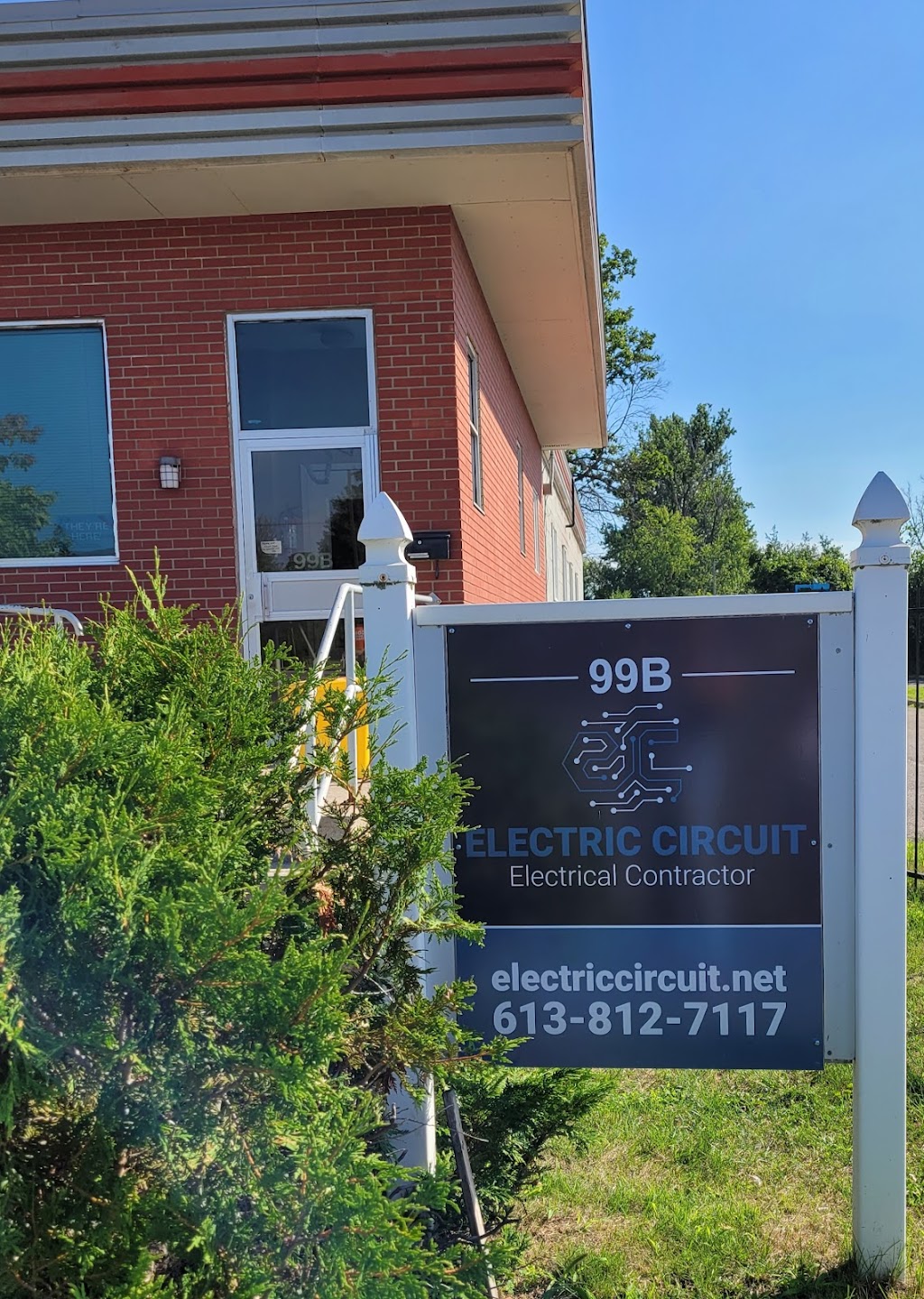 Electric Circuit | 99 Dufferin St Unit B, Perth, ON K7H 3A5, Canada | Phone: (613) 812-7117