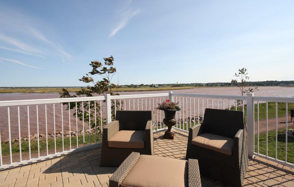 Premiere Suites | 54 Assomption Blvd, Moncton, NB E1C 0K1, Canada | Phone: (902) 420-1333