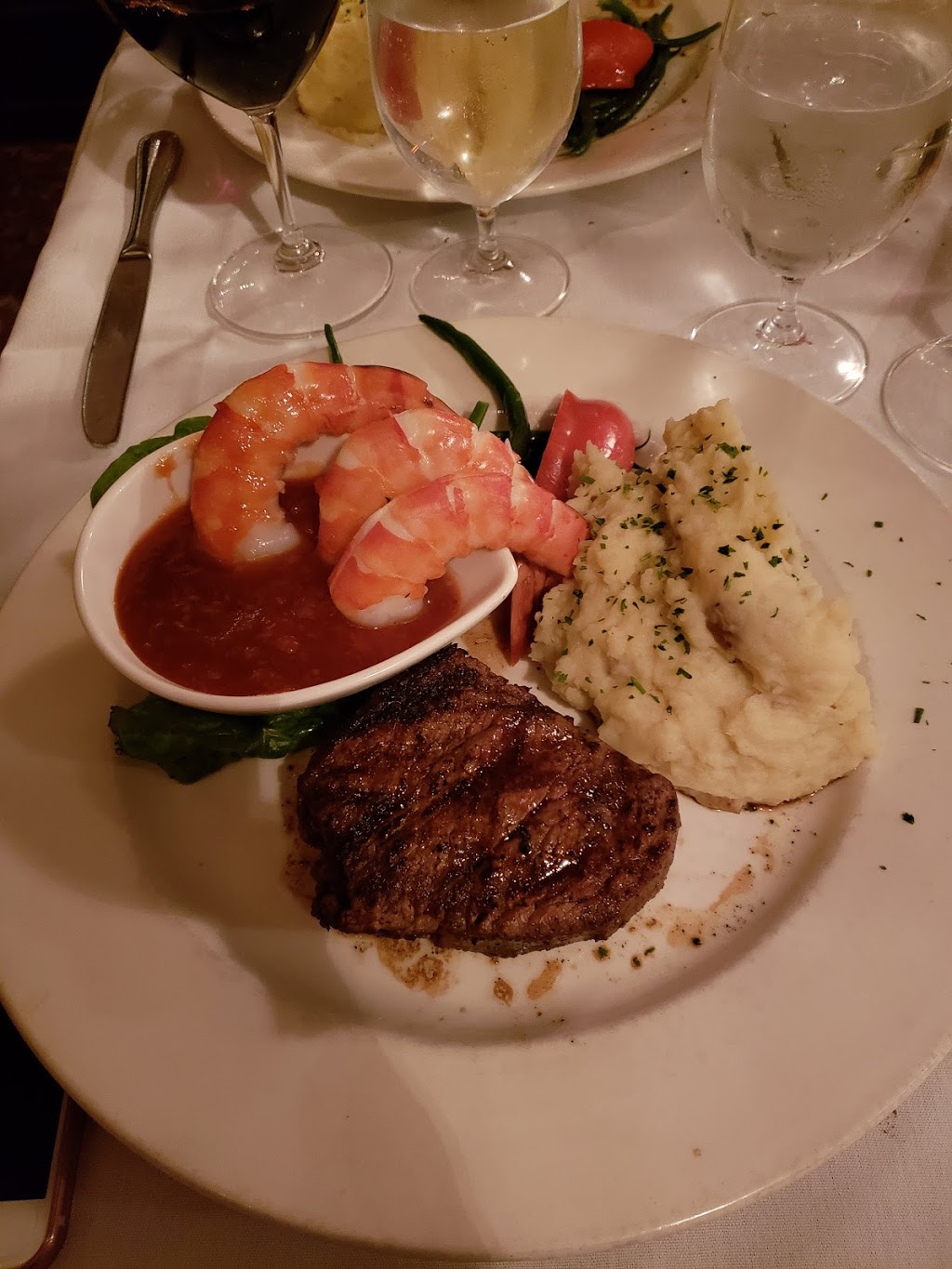 Napoleon’s Steak & Seafood | 3455 Fairview St, Burlington, ON L7N 2R4, Canada | Phone: (905) 637-7171