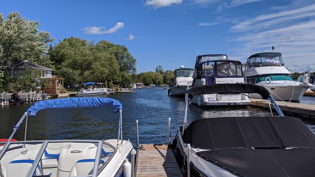 Centre Point Marina | 394 Front St W, Bobcaygeon, ON K0M 1A0, Canada | Phone: (705) 738-3463