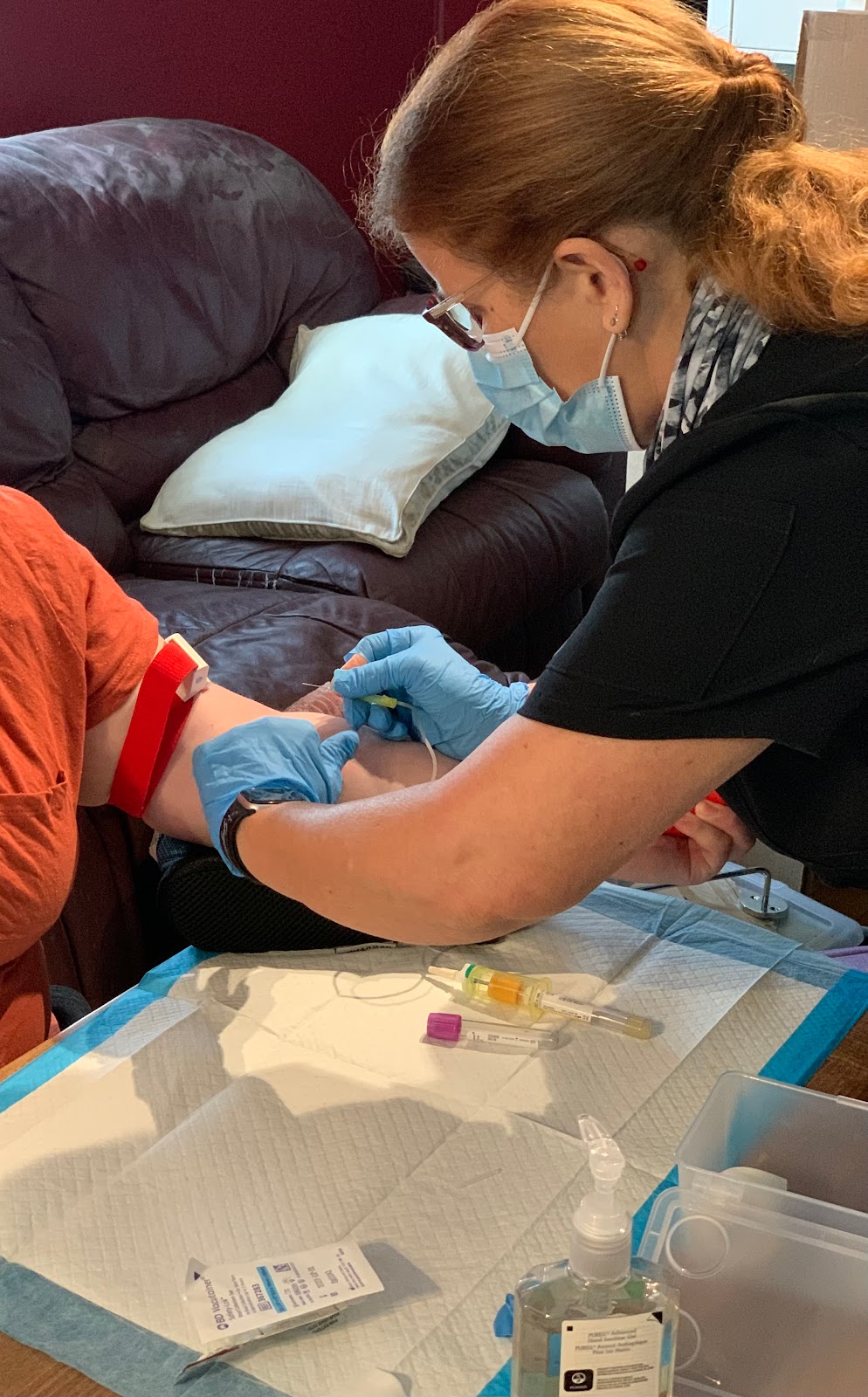 Guylaine Larivière Infirmière | 44 Rue Beauchemin, Varennes, QC J3X 1R1, Canada | Phone: (514) 213-7740