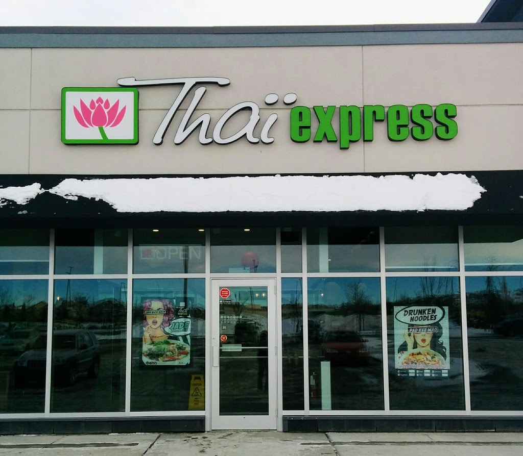 Thai Express | 104 Country Village Rd NE, Calgary, AB T3K 2K9, Canada | Phone: (587) 755-1276