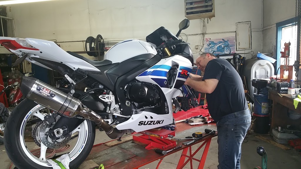 Motoplus | 480 Boul de Melocheville, Beauharnois, QC J6N 0G5, Canada | Phone: (450) 225-3500