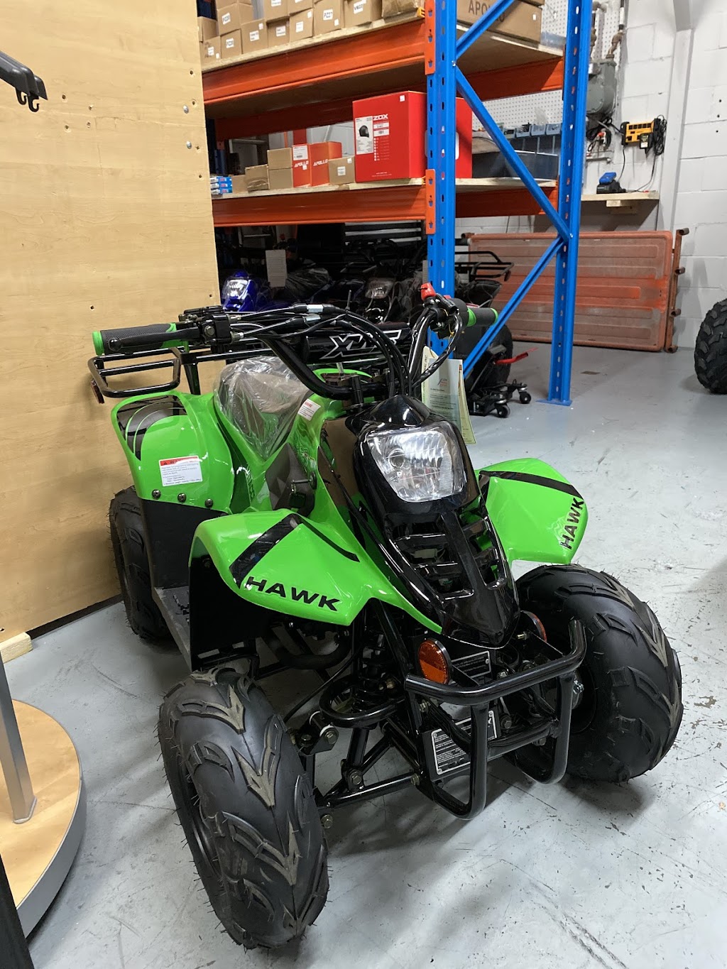 Dustin Ct | 1600 Rue Soucy Local 108, Saint-Hubert, QC J4T 1A3, Canada | Phone: (450) 443-6556