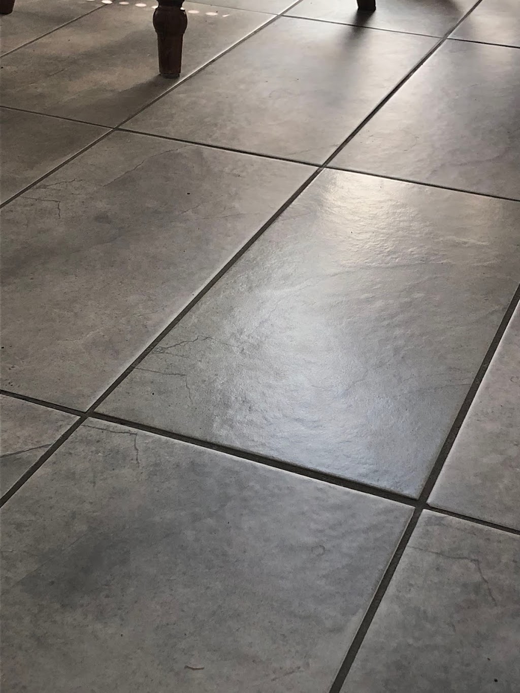 SIGNATURE FLOORS | 1667 32 Ave NE, Calgary, AB T2E 7Z5, Canada | Phone: (403) 285-7771