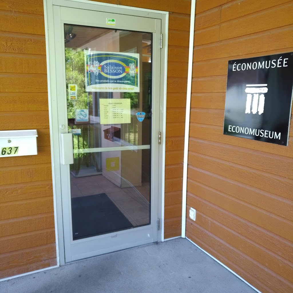 Boulangerie Perron De Roberval Inc | 637 Bd St Joseph, Roberval, QC G8H 2L1, Canada | Phone: (418) 275-1234
