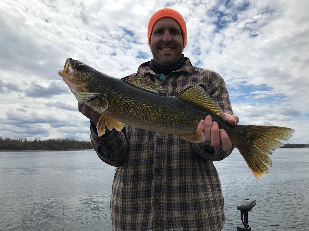GUIDE DE PÊCHE | chemin du Bord de leau Lac St-Louis & Lac St-François, Sainte-Barbe, QC J0S 1P0, Canada | Phone: (450) 802-0220
