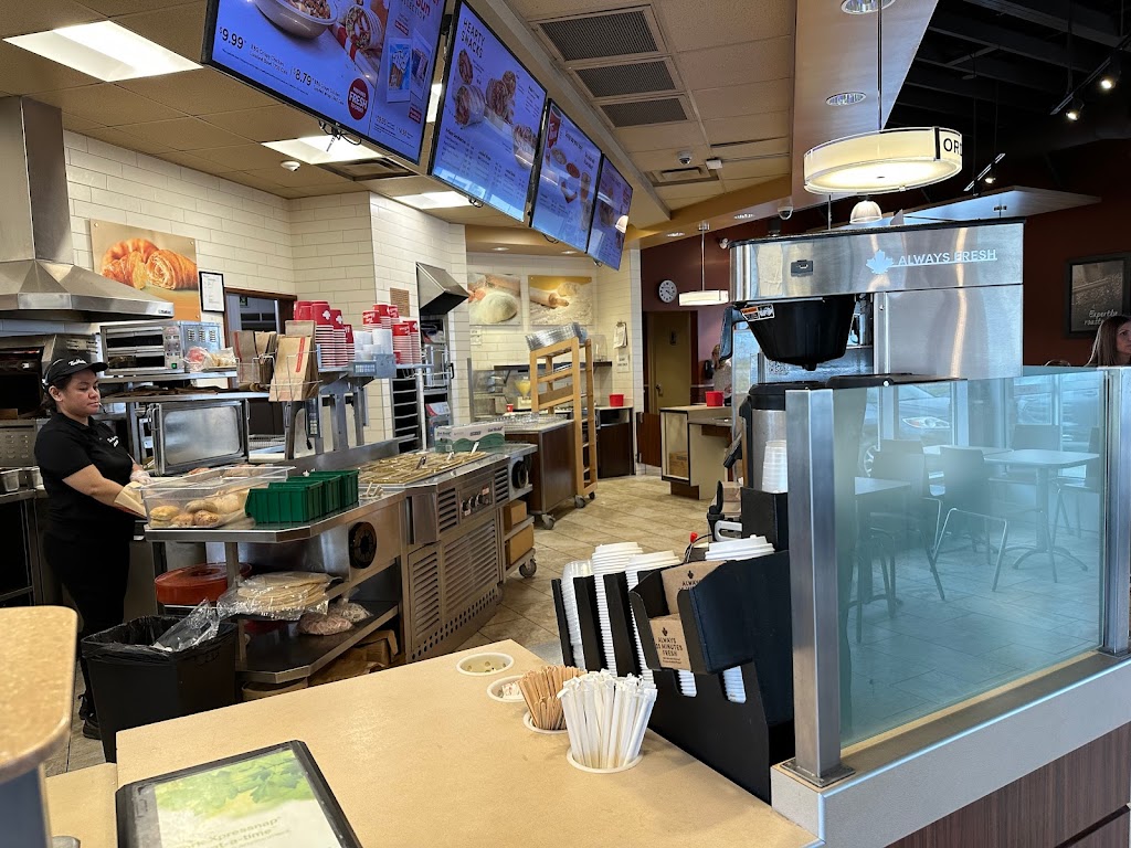 Tim Hortons | 606 W Industrial Rd, Hanna, AB T0J 1P0, Canada | Phone: (403) 854-2948