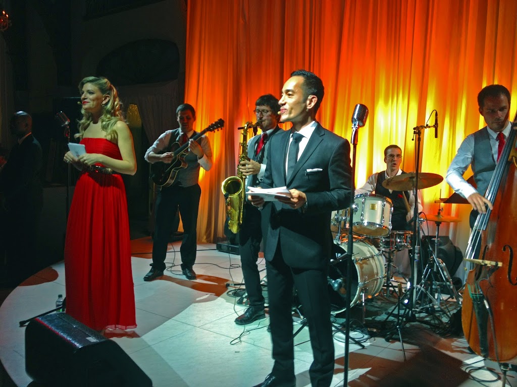 Les Productions Musicales Guillaume Renaud | 2402 Ave Royale, Quebec City, QC G1C 1R4, Canada | Phone: (418) 473-4821