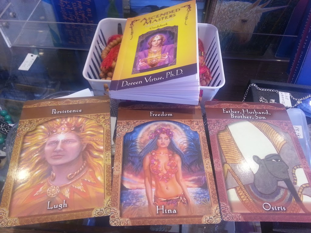 Whitbys Books & Gifts | 14877 Marine Dr, White Rock, BC V4B 1C2, Canada | Phone: (604) 536-3711