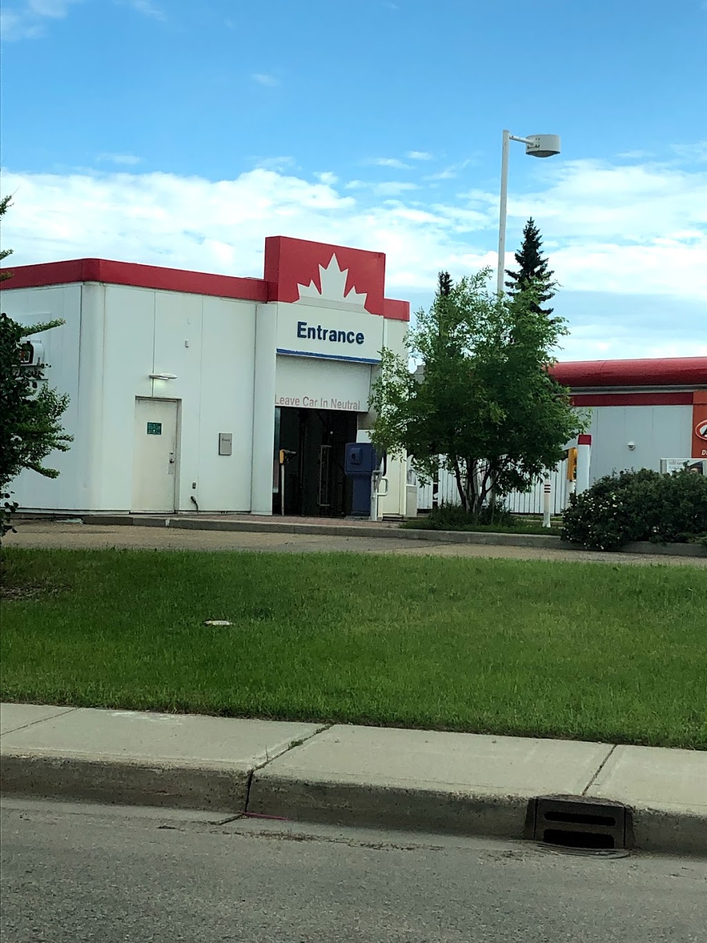 Petro Canada Car Wash | 5025 137 Ave NW, Edmonton, AB T5A 5C5, Canada | Phone: (780) 453-8022