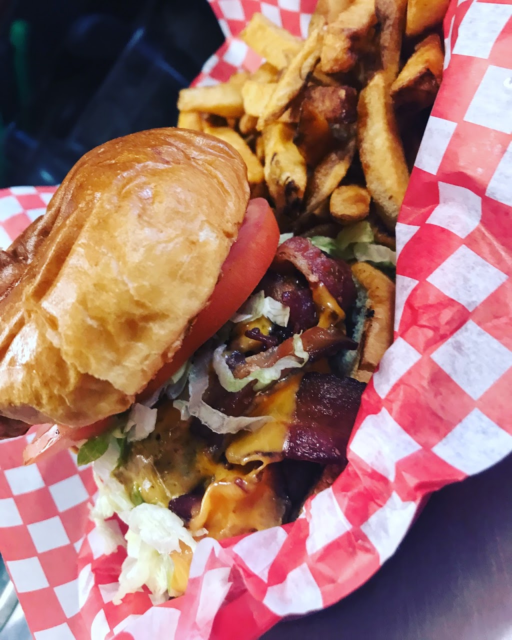 Mommaz Boyz | 454 First Ave, Welland, ON L3C 6A7, Canada | Phone: (905) 735-8388