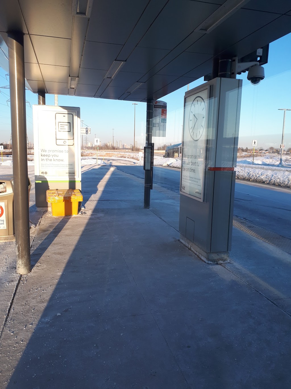 Erin Mills station | 7N4, Mississauga Transitway, Mississauga, ON L5M 4E4, Canada | Phone: (416) 869-3200