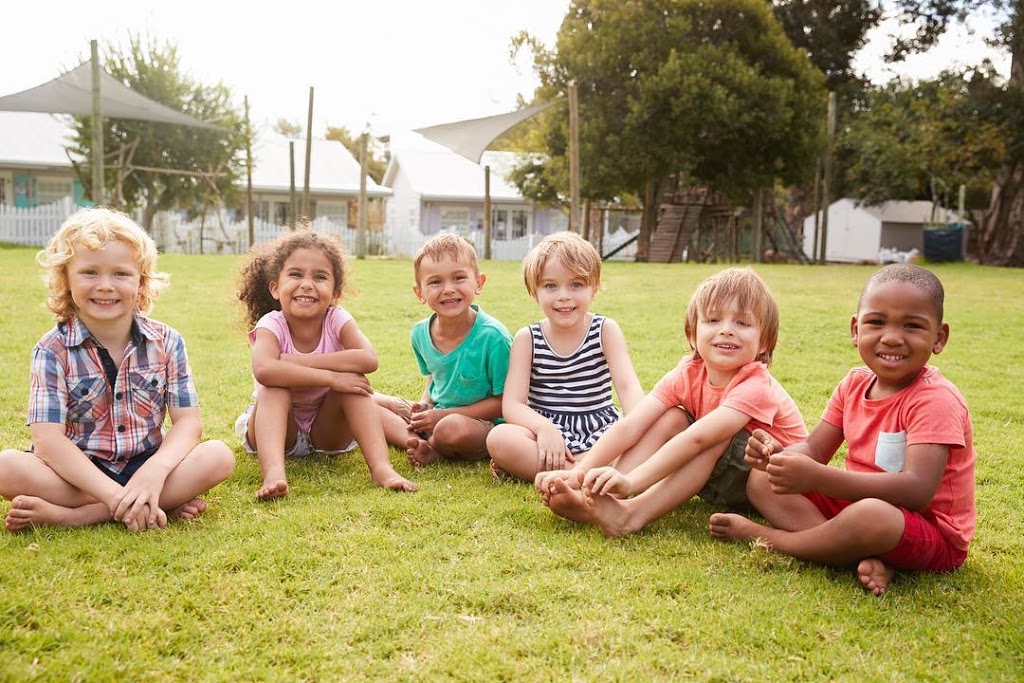 Durham Montessori School & Daycare | 200 Byron St S, Whitby, ON L1N 4P6, Canada | Phone: (905) 665-0505