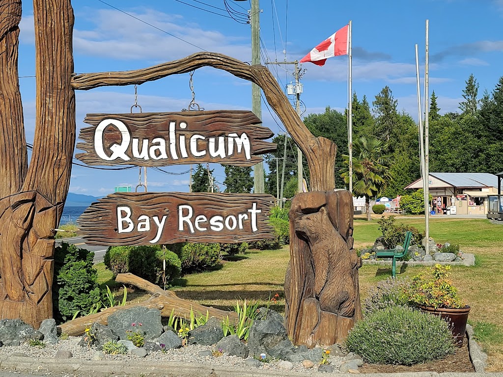 Qualicum Bay Resort | 5970 W Island Hwy W, Qualicum Beach, BC V9K 2N1, Canada | Phone: (250) 757-2003