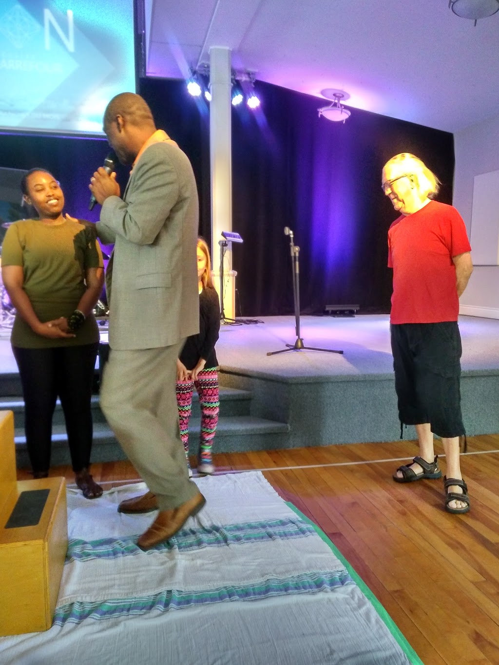 Église Le Carrefour | 601 Rue Saint-Michel, Sherbrooke, QC J1E 2L2, Canada | Phone: (819) 563-4016