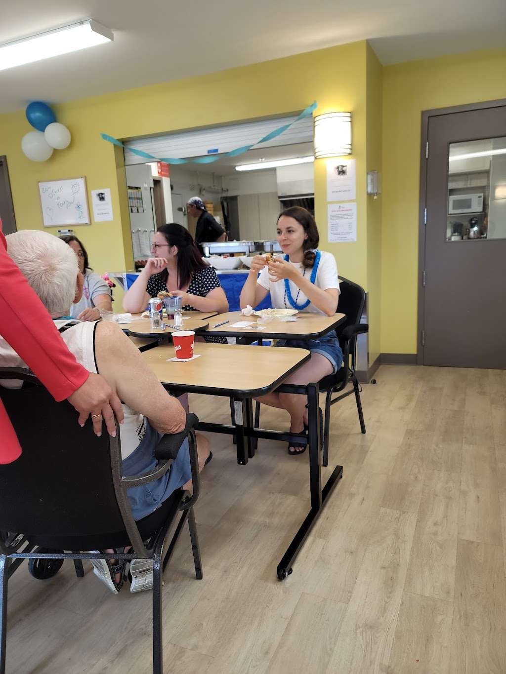 Handi Apte | 977 Rue Galt O, Sherbrooke, QC J1H 1Z6, Canada | Phone: (819) 562-8877