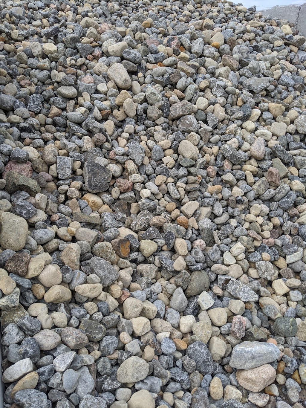 Mian Farm Supply | 679 Lyle St, Grafton, ON K0K 2G0, Canada | Phone: (613) 243-6647