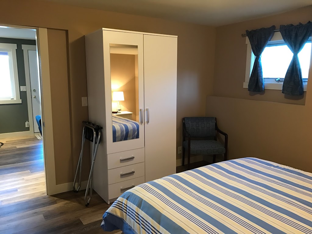 Red Haven Retreat Vacation Suites | 5803 Atkinson Crescent, Peachland, BC V0H 1X4, Canada | Phone: (250) 767-0137
