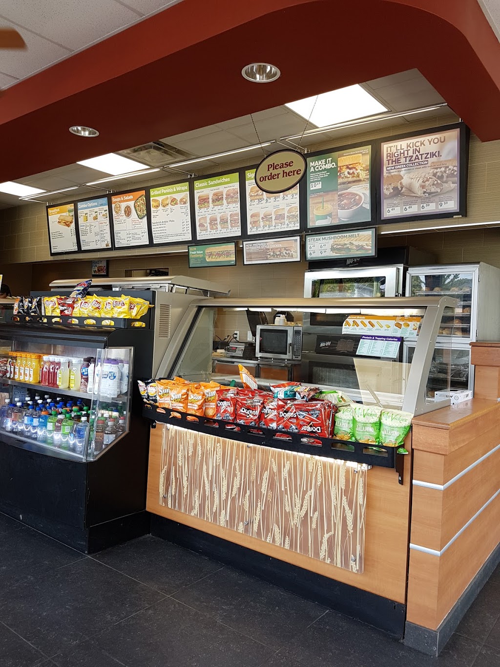 Subway | 5698 Main St, Vancouver, BC V5W 2S7, Canada | Phone: (604) 327-7824