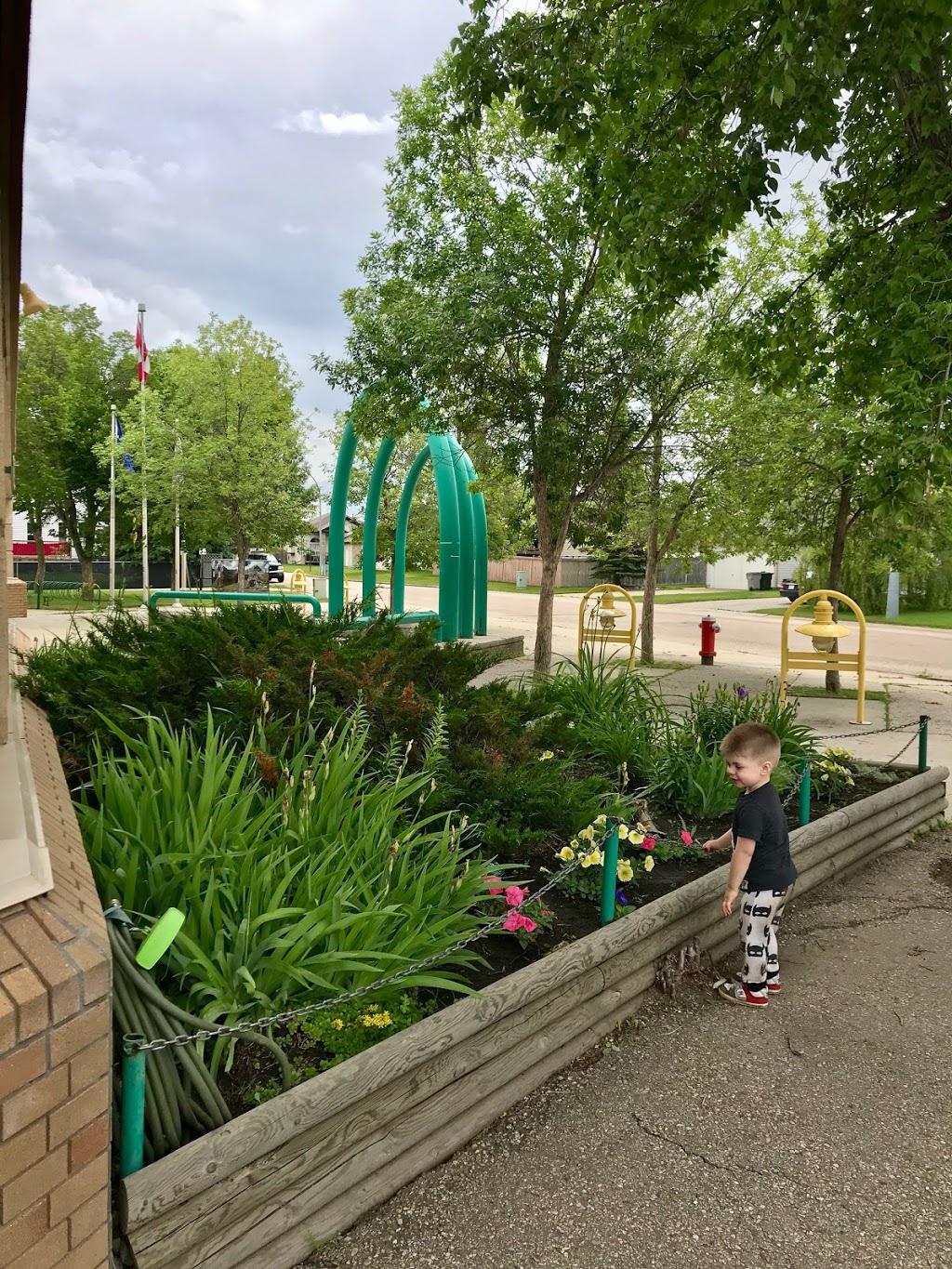 High Park School | 40 Highridge Way, Stony Plain, AB T7Z 1R6, Canada | Phone: (780) 963-2222