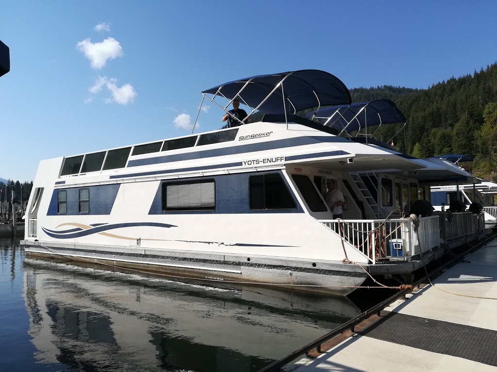 Bluewater House Boat Vacations | 110 Weddup St, Sicamous, BC V0E 2V1, Canada | Phone: (250) 836-2255