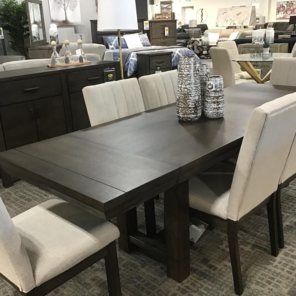 Leons Furniture | 2977 Forest Rd, Stratford, ON N5A 6S5, Canada | Phone: (519) 305-5366