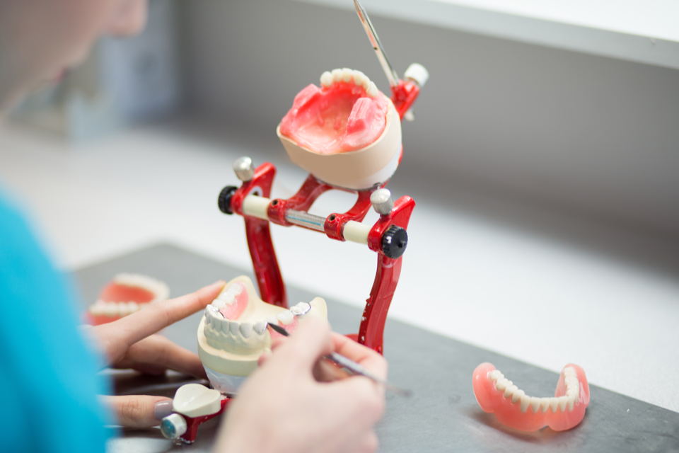 Chinook Denture Clinic | 6455 Macleod Trail SW, Calgary, AB T2H 0K9, Canada | Phone: (403) 253-9050