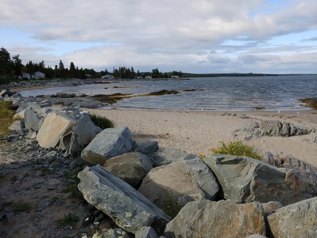 Macleod’s Canteen | 542 Green Bay Rd, Green Bay, NS B4V 6P1, Canada | Phone: (902) 329-2240