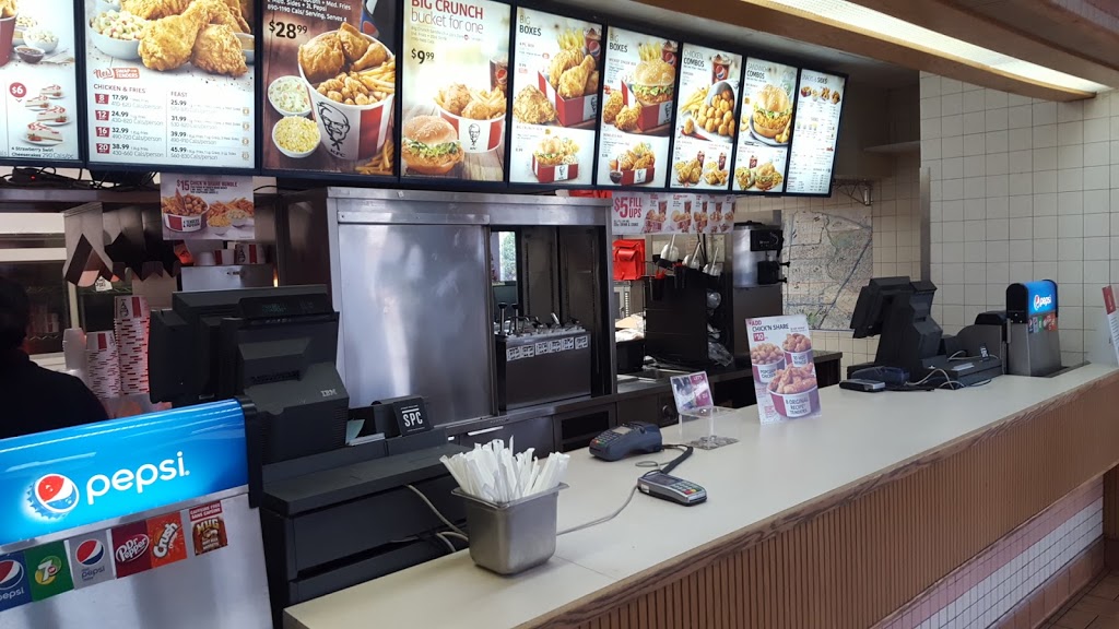 KFC | 965 Dundas St E, Mississauga, ON L4Y 2B7, Canada | Phone: (905) 279-3131