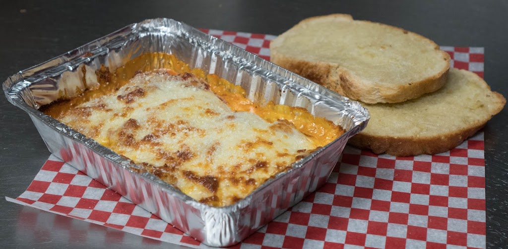 Peninsula Pizza | 7816 E Saanich Rd #10, Saanichton, BC V8M 2B3, Canada | Phone: (250) 652-8444