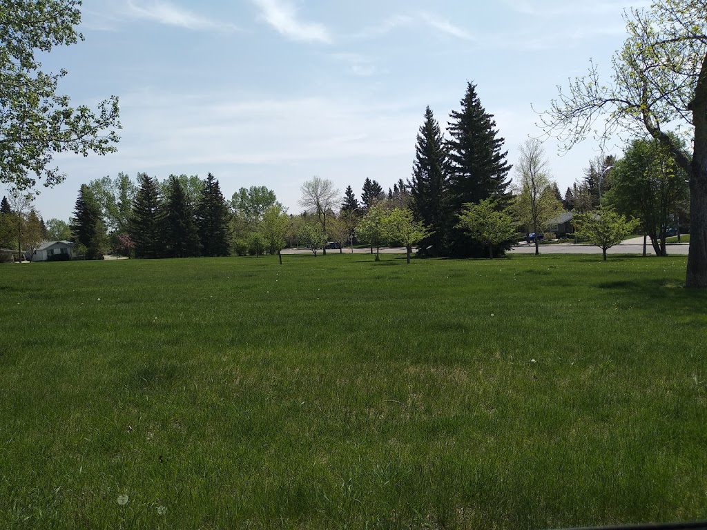 Charleswood Area 2 Off Leash Dog Park | 291 Carragana Crescent NW, Calgary, AB T2L 1B1, Canada