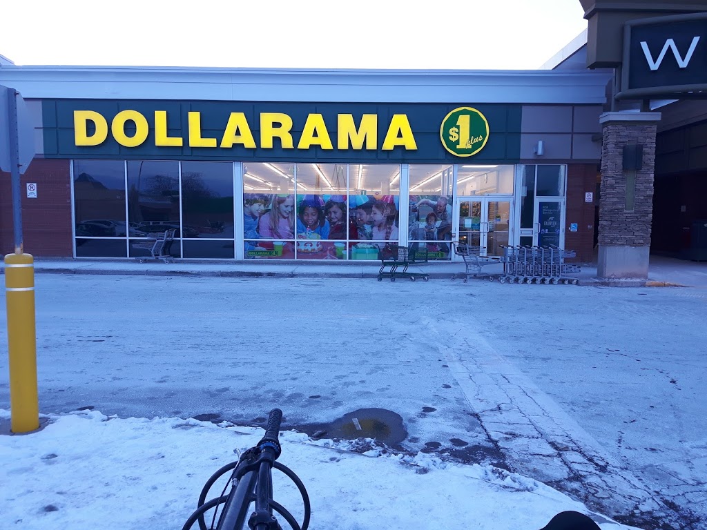Dollarama | Fairview Mall, 285 Geneva St, St. Catharines, ON L2N 2G1, Canada | Phone: (905) 935-4450