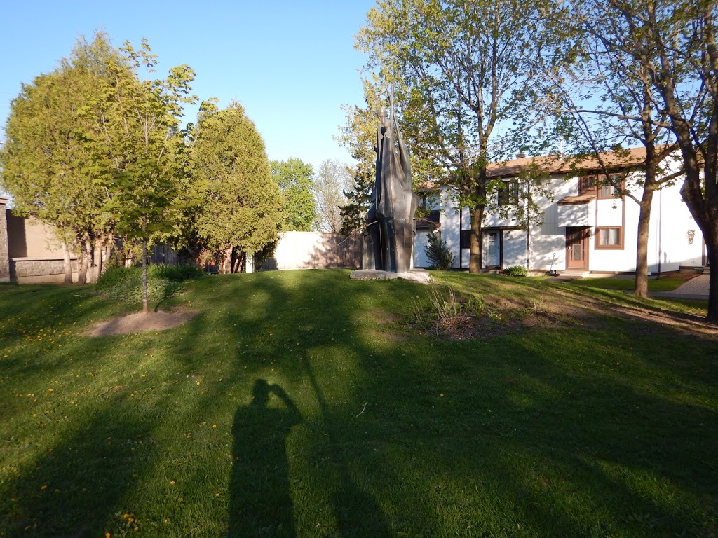 South Nepean Park | 600 Longfields Dr, Nepean, ON K2J 4N5, Canada | Phone: (613) 580-2400