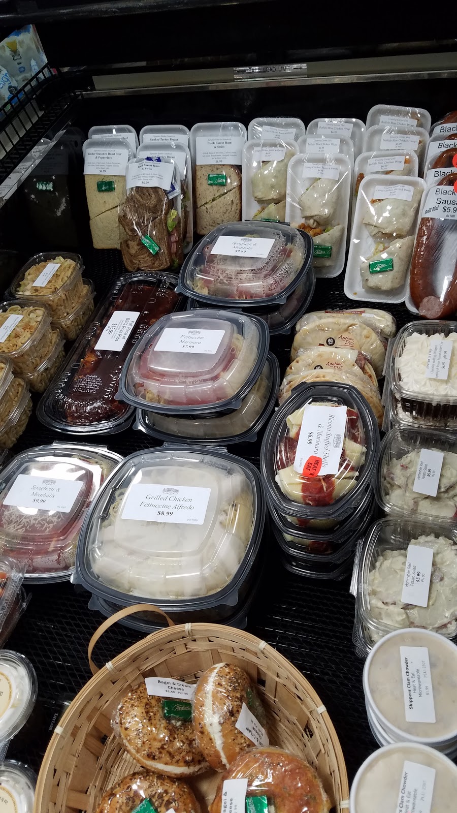 Country Corner Market and Deli | 837 Crescent Beach Dr, Eastsound, WA 98245, USA | Phone: (360) 376-6900