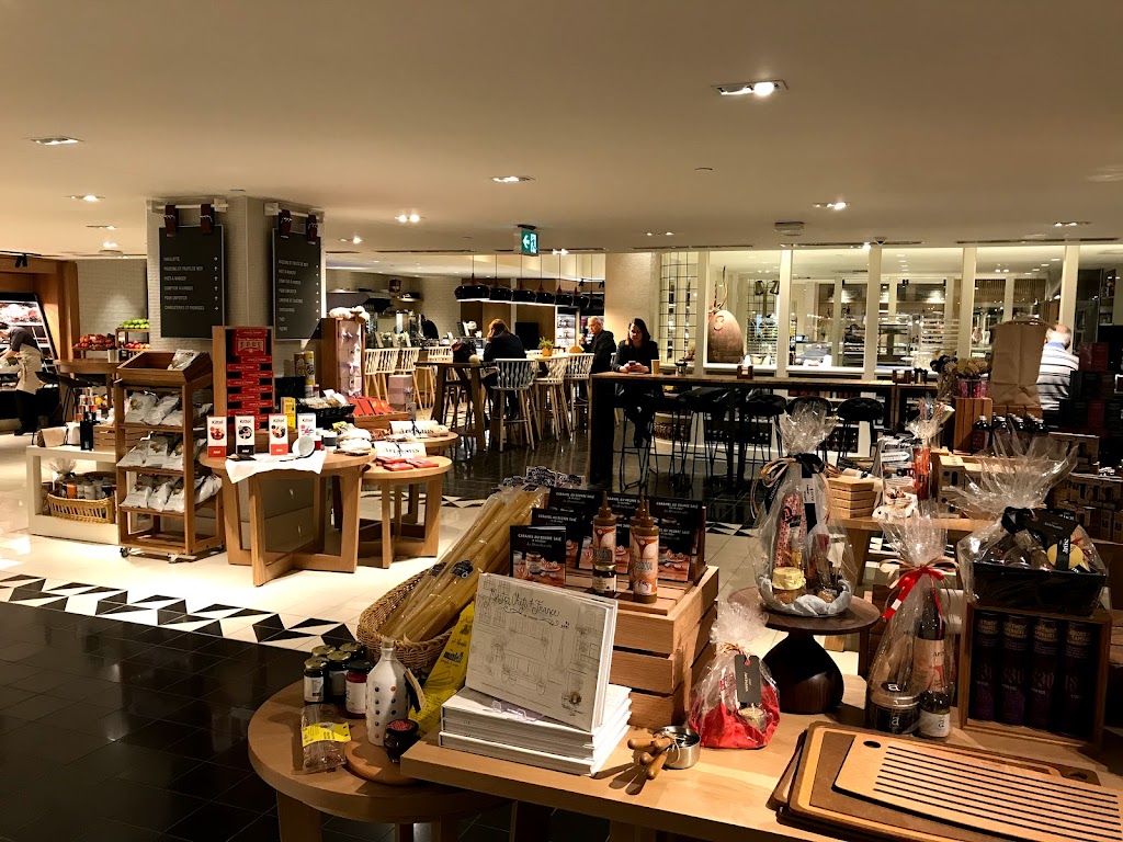 Artisans | 900 Boulevard René-Lévesque O, Montréal, QC H3B 4A5, Canada | Phone: (514) 954-2882