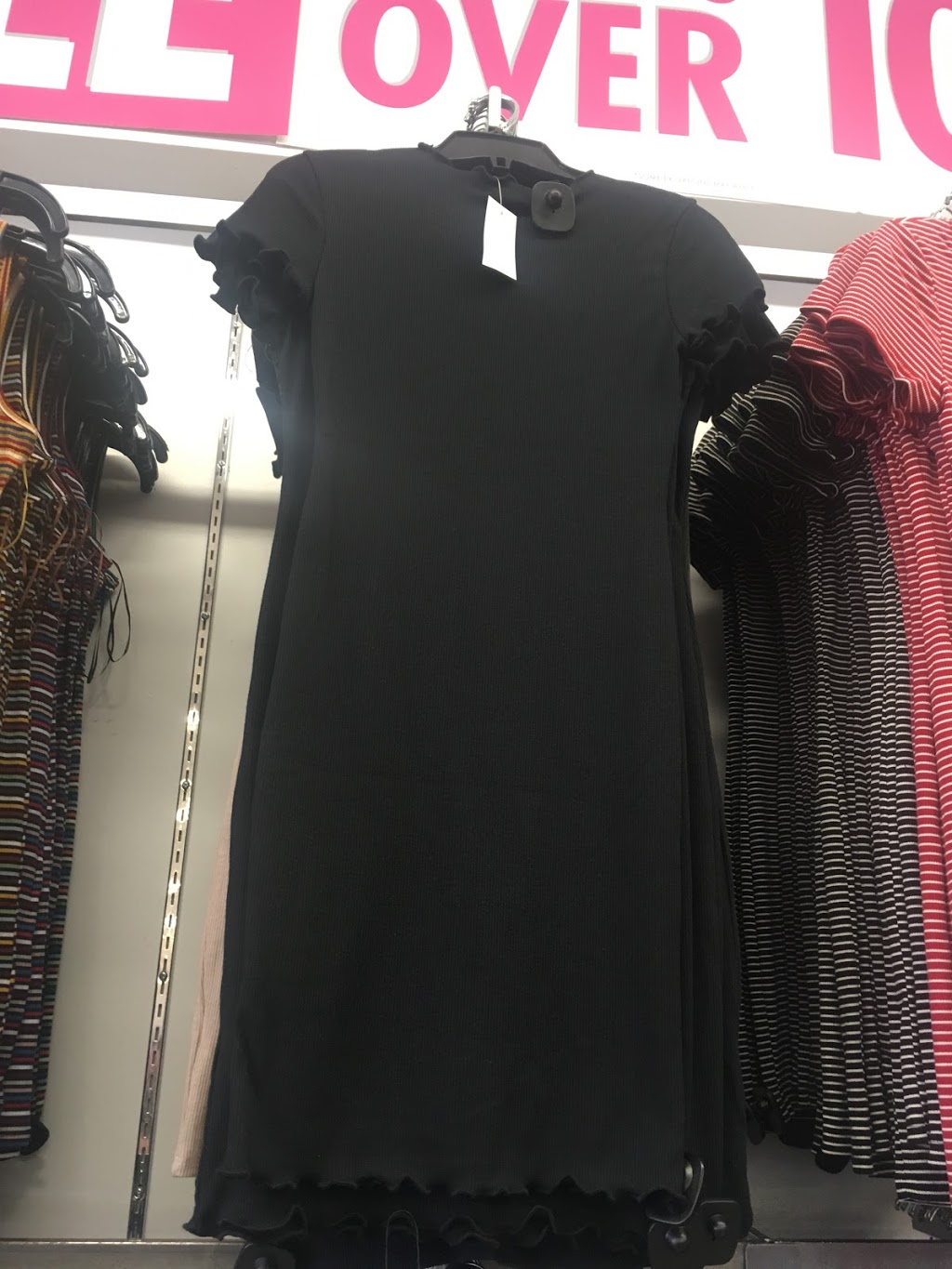 Sirens | Hurontario Street Outlet, 10086 Hurontario St, Brampton, ON L7A 1E5, Canada | Phone: (905) 970-0205