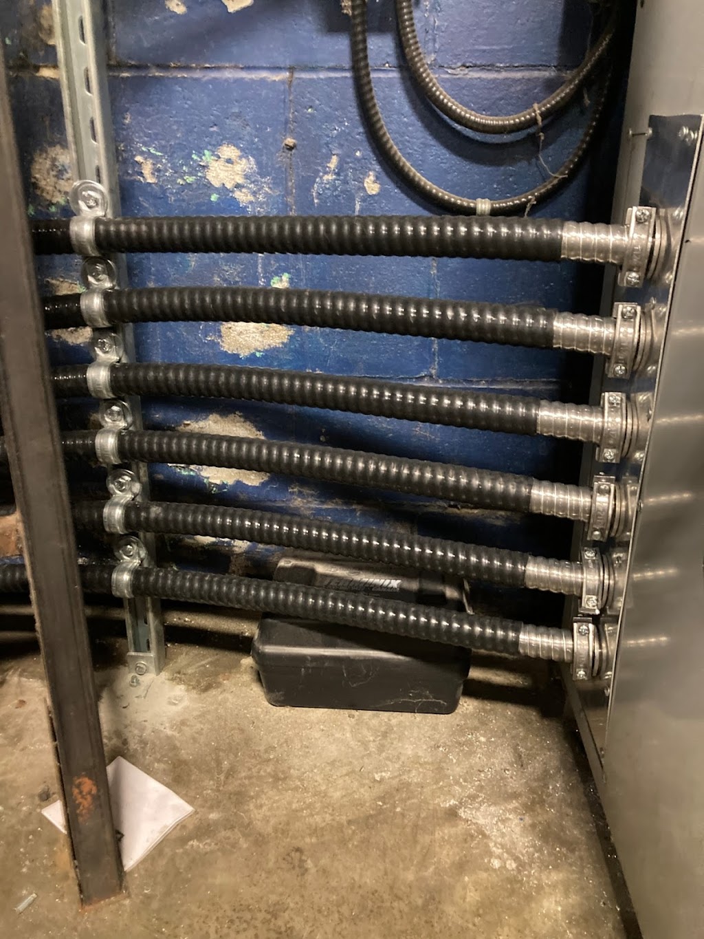 WCS Electrical | 7562 Cariboo Rd, Burnaby, BC V3N 4A9, Canada | Phone: (604) 518-8804