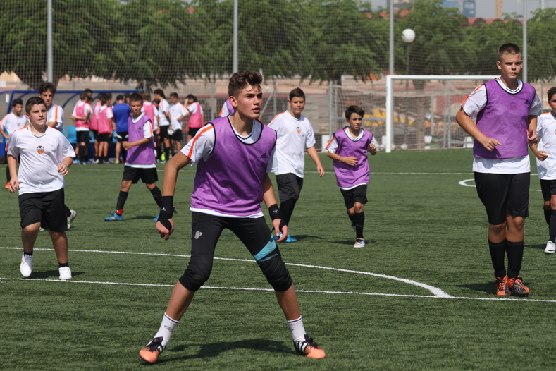 Valencia Cf Canada | 65b Rue Saint-Pierre, Rigaud, QC J0P 1P0, Canada | Phone: (514) 567-8282