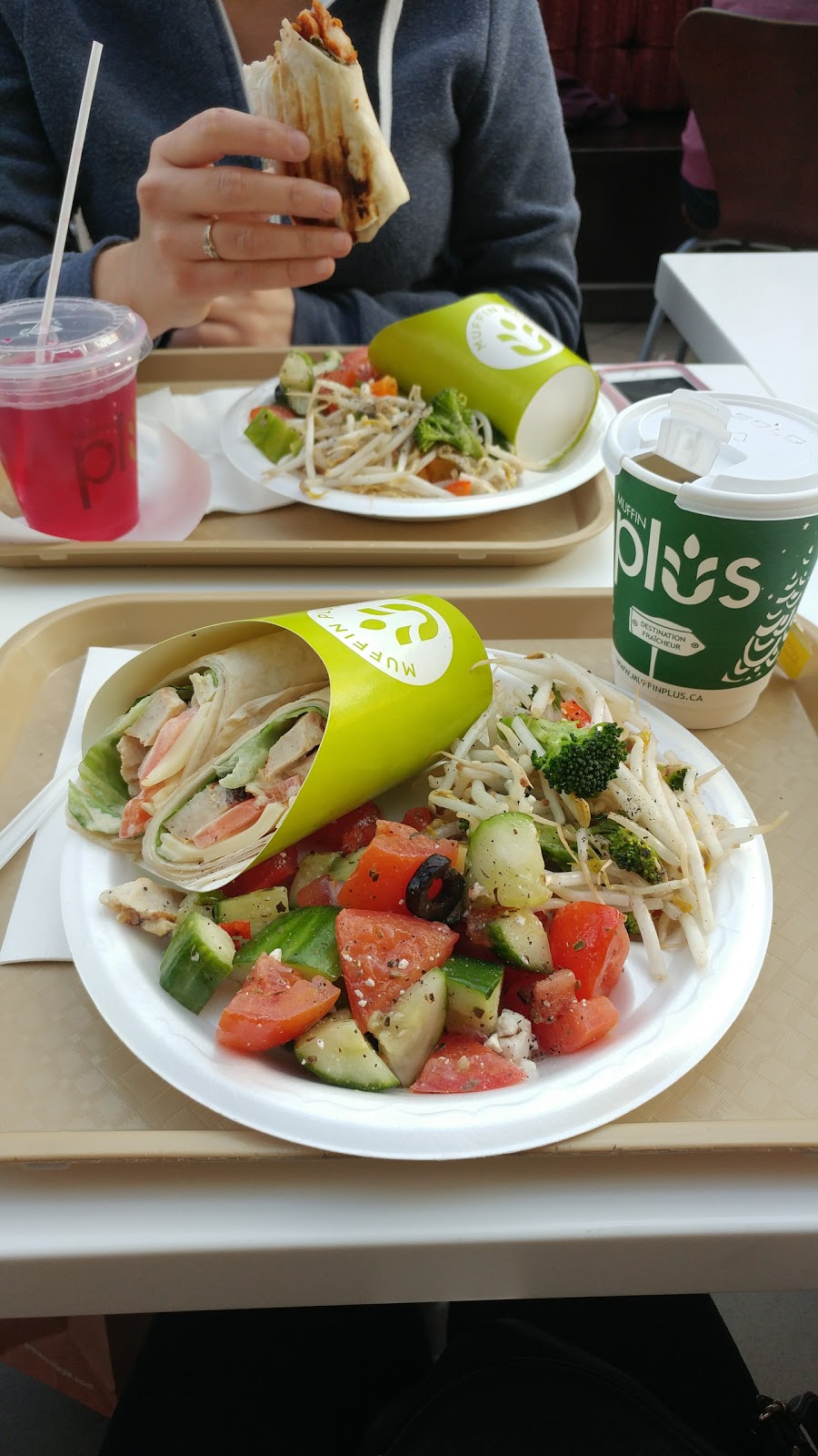 Muffin Plus | Carrefour Angrignon, 7077 Boulevard Newman, LaSalle, QC H8N 1X1, Canada | Phone: (514) 365-6216