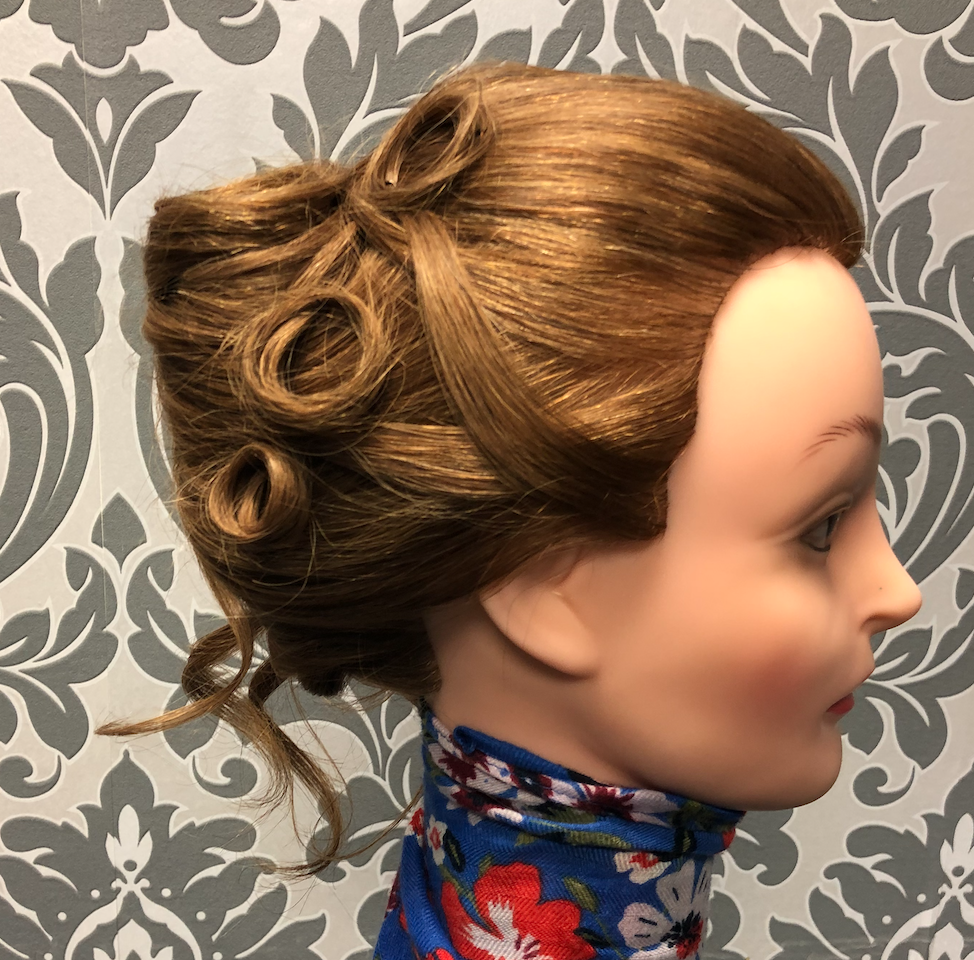 C4 Styled by Cynthia | 1088 Clearview Ave, Burlington, ON L7T 2J1, Canada | Phone: (416) 268-9439