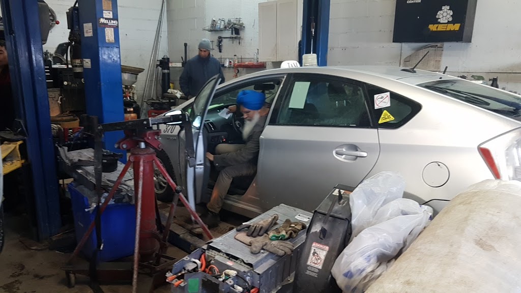 Jarvis Auto Car Sales & Service | Railway St, Winnipeg, MB R2X 0E4, Canada | Phone: (204) 999-8406
