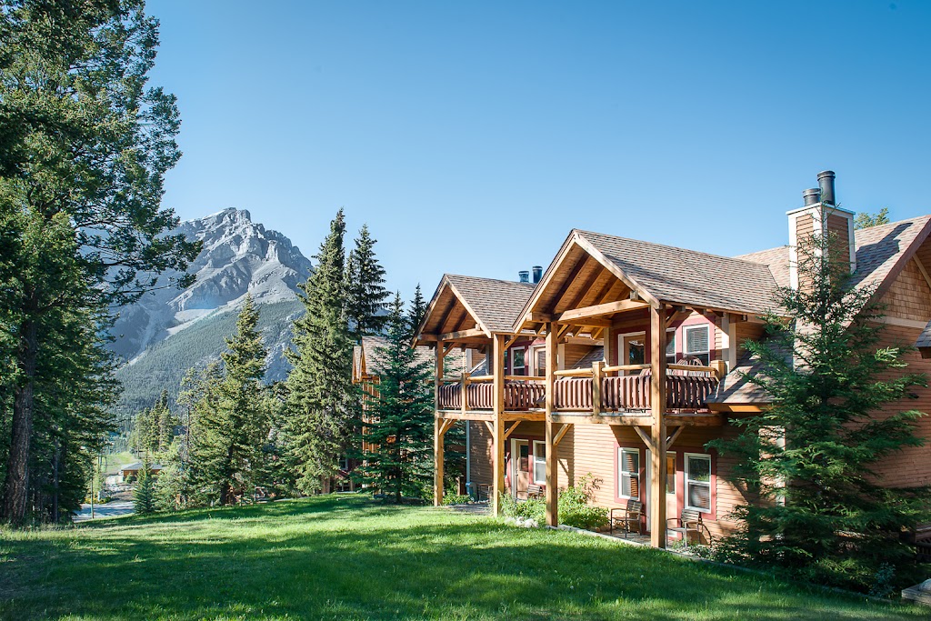 Buffalo Mountain Lodge | 700 Tunnel Mountain Rd, Banff, AB T1L 1B3, Canada | Phone: (800) 661-1367