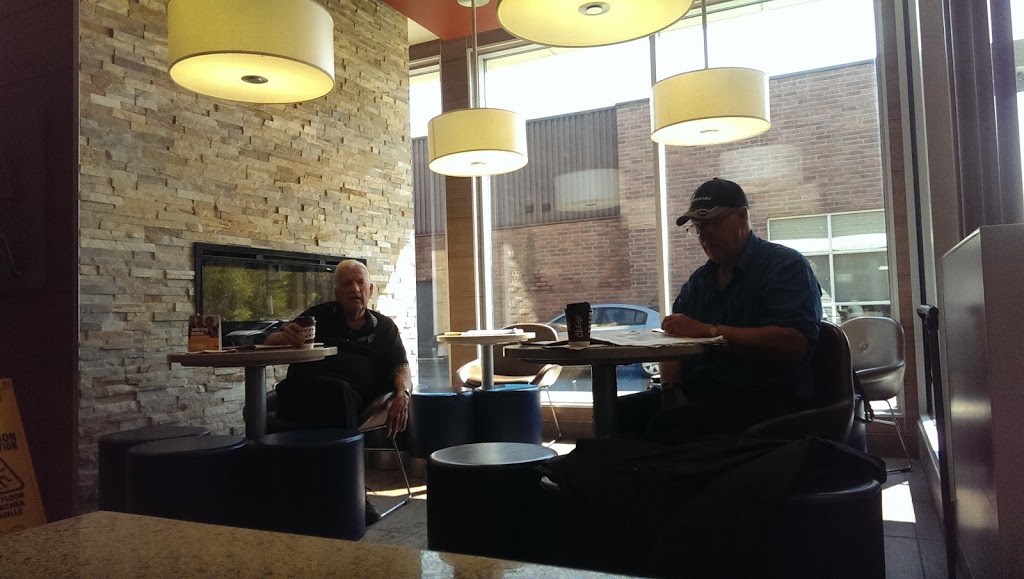 McDonalds | 379 Rue Child, Coaticook, QC J1A 2B5, Canada | Phone: (819) 849-0180