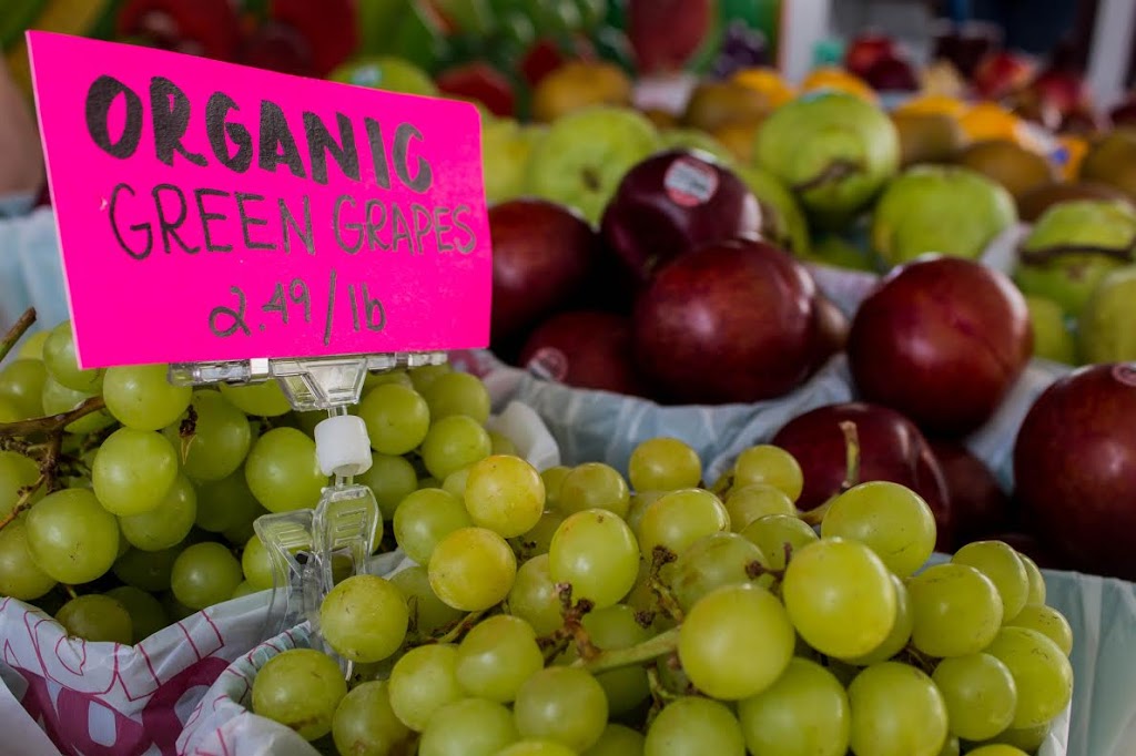 Pauls Fresh Fruit | 3570 Portage Ave, Winnipeg, MB R3K 1A1, Canada | Phone: (204) 831-7449