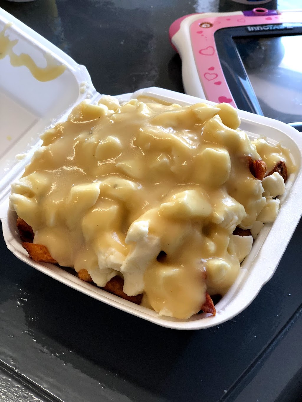 Chucks Casse-Croute | 196 Chemin de la Savane, Gatineau, QC J8T 1R3, Canada | Phone: (819) 561-5353